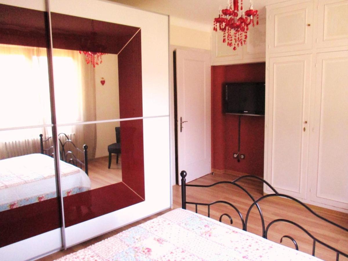 Colmar "Room" Chambre Privee Chez L'Habitant,Parking Voiture Devant La Maison,Garage Moto Et Velo,Petit Dejeuner Exterior foto